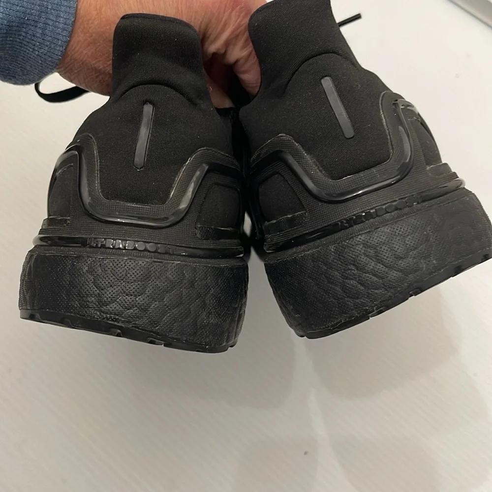 ADIDAS ULTRABOOST RUNNING SNEAKERS MENS SIZE 7.5